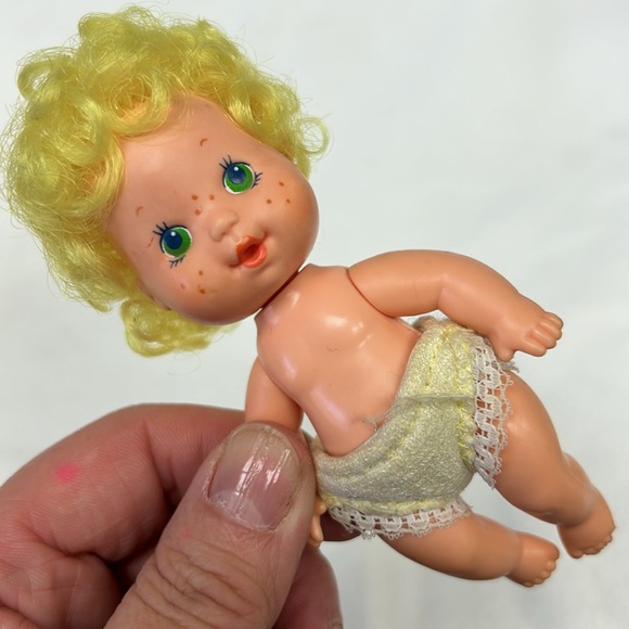 Vintage Strawberry Shortcake “Lemon  Meringue “ and baby dolls - Picture 5 of 8